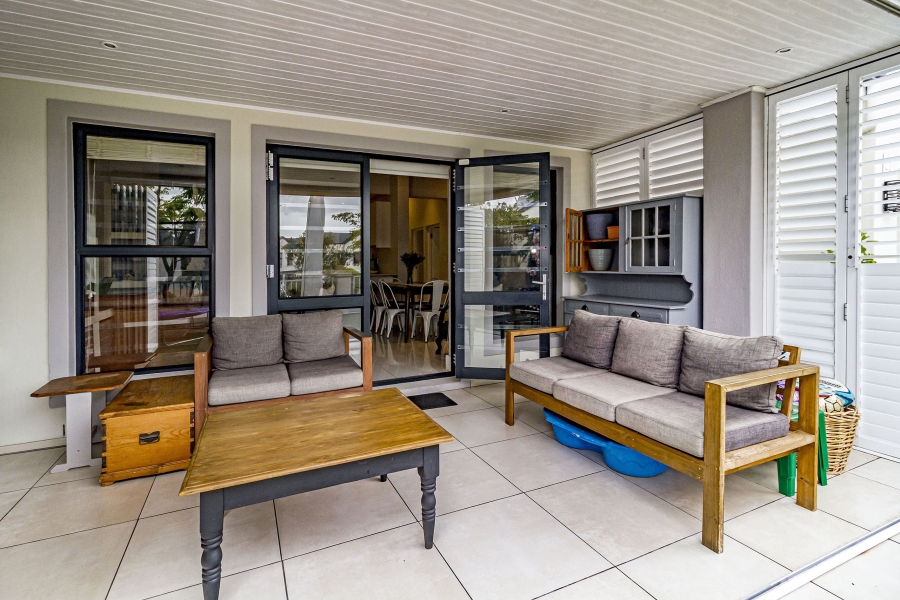 3 Bedroom Property for Sale in Heldervue Western Cape